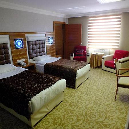 Demosan Hotel 카라만 외부 사진