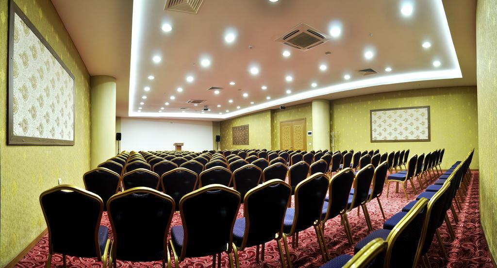 Demosan Hotel 카라만 외부 사진
