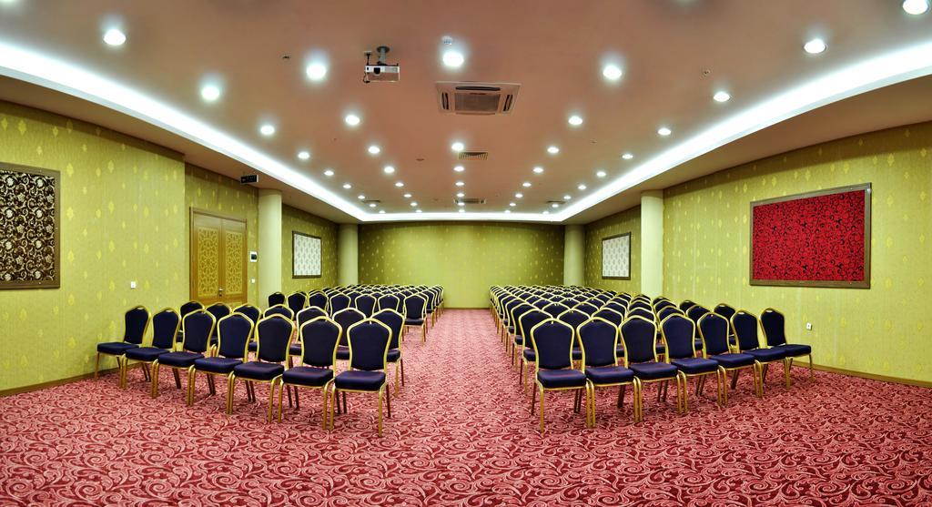 Demosan Hotel 카라만 외부 사진