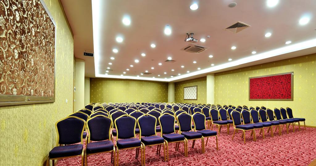 Demosan Hotel 카라만 외부 사진