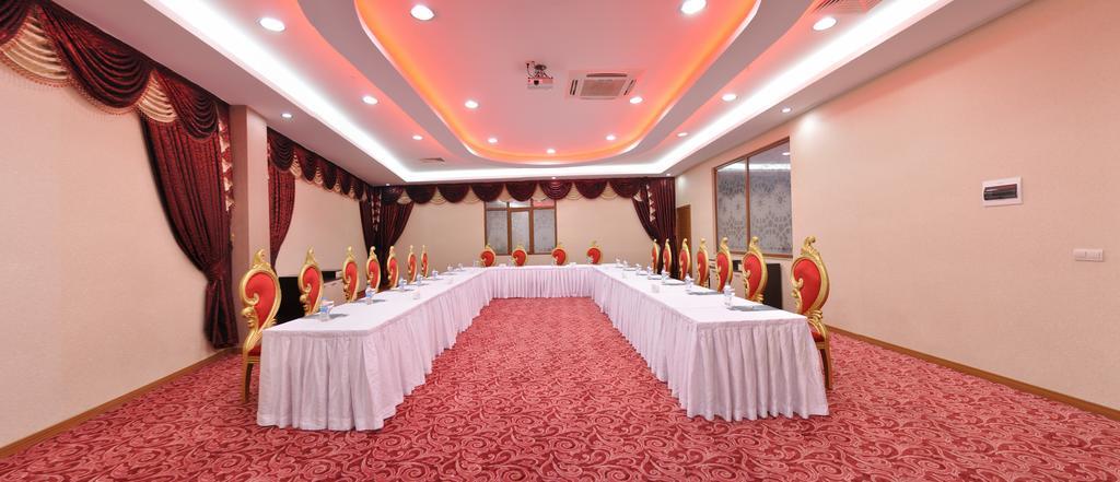 Demosan Hotel 카라만 외부 사진