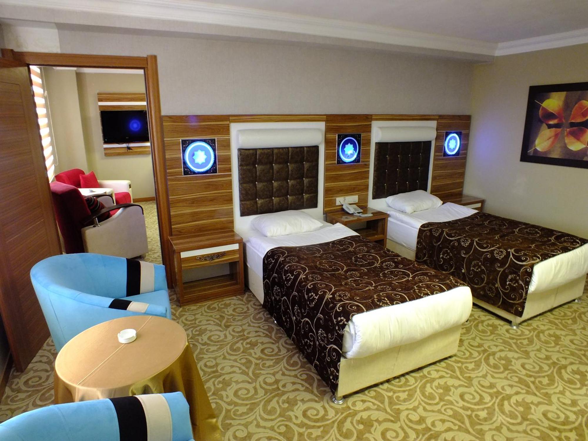 Demosan Hotel 카라만 외부 사진