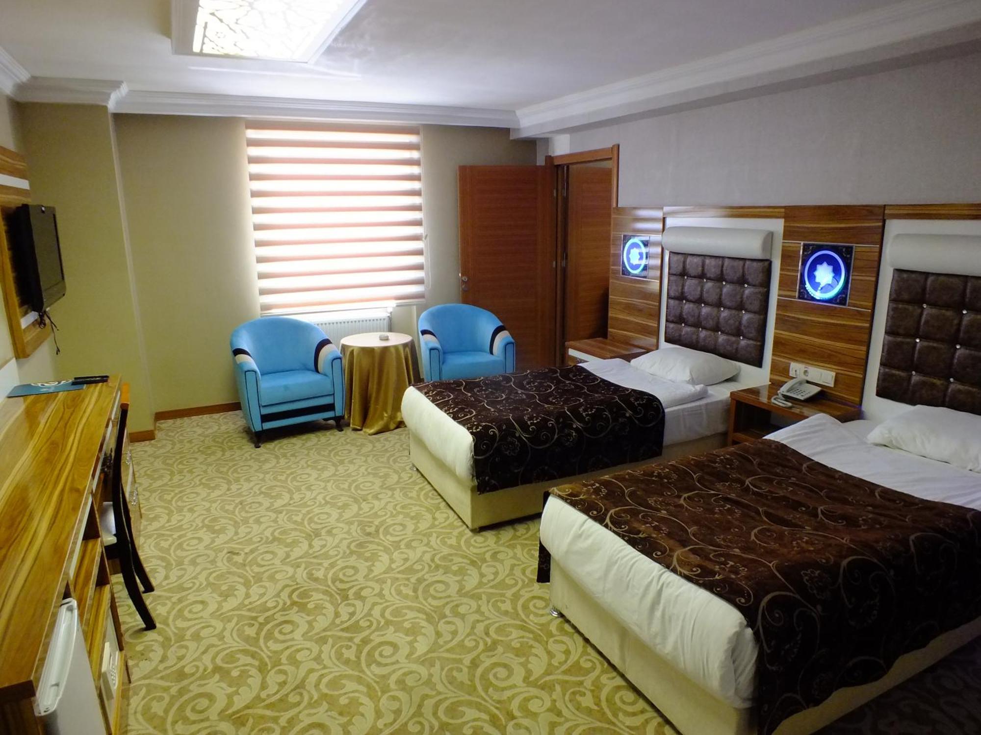 Demosan Hotel 카라만 외부 사진