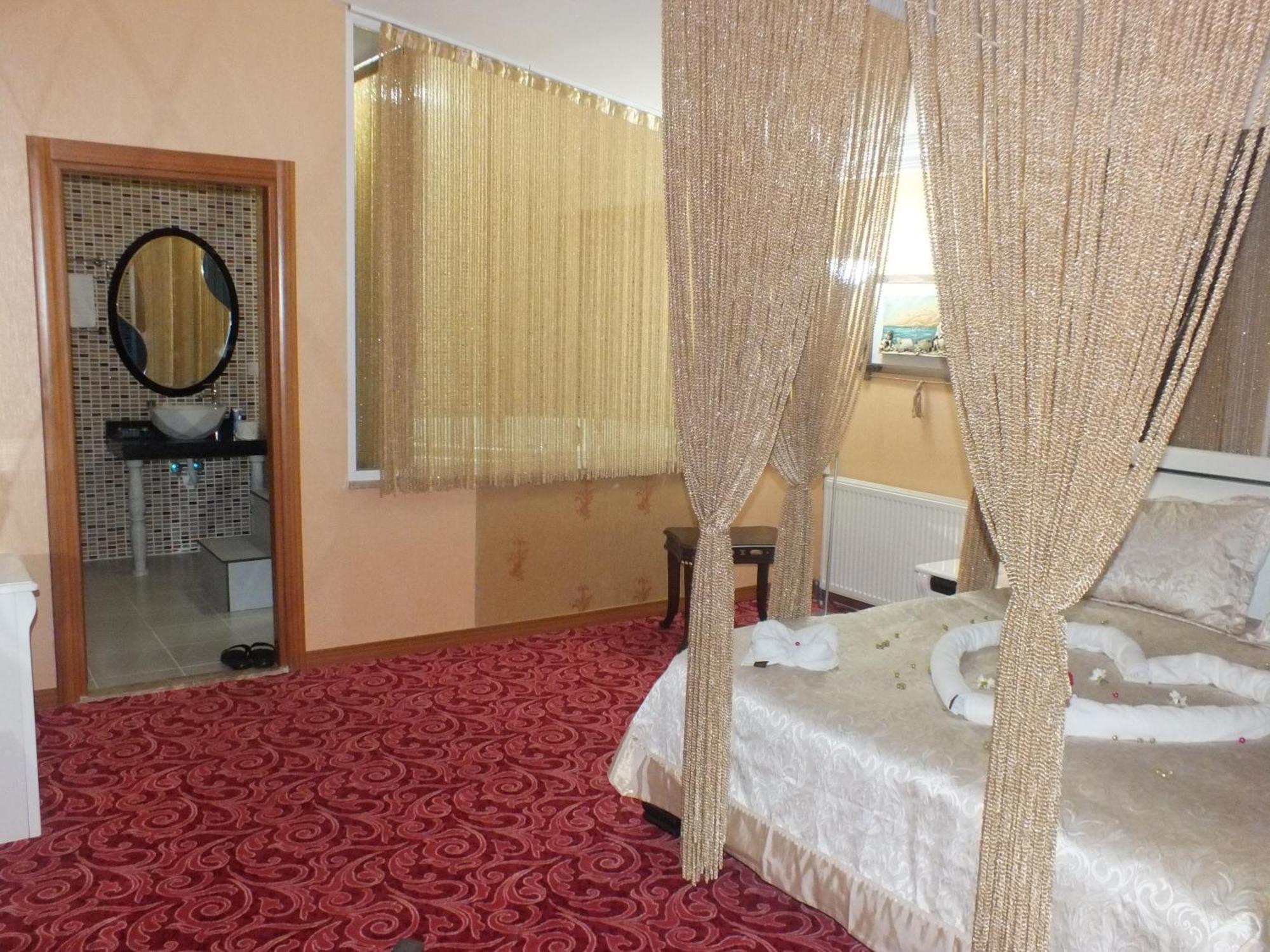 Demosan Hotel 카라만 객실 사진