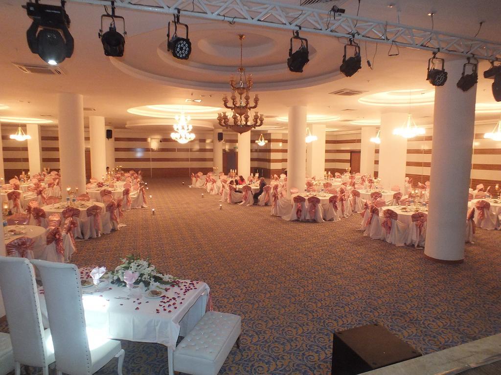 Demosan Hotel 카라만 외부 사진
