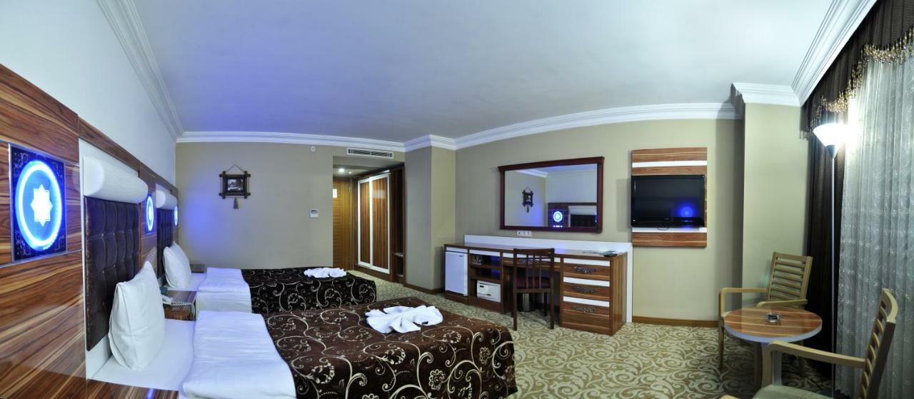 Demosan Hotel 카라만 외부 사진