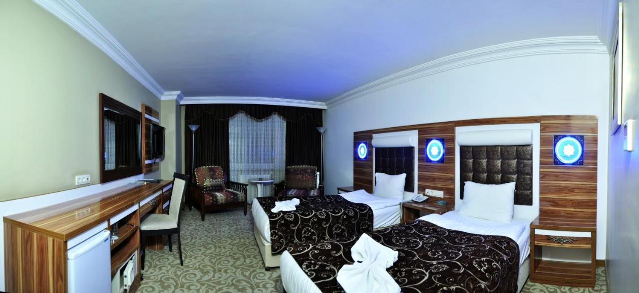 Demosan Hotel 카라만 외부 사진