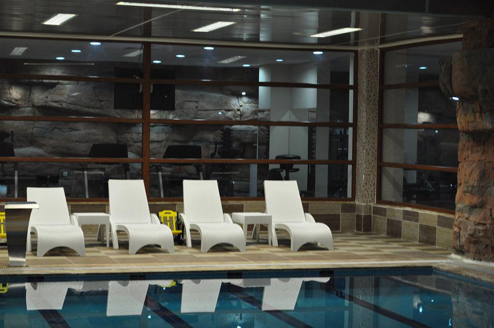 Demosan Hotel 카라만 외부 사진